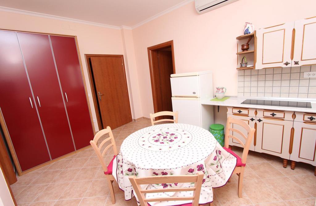 Apartments Casa Menis Rovinj Ruang foto