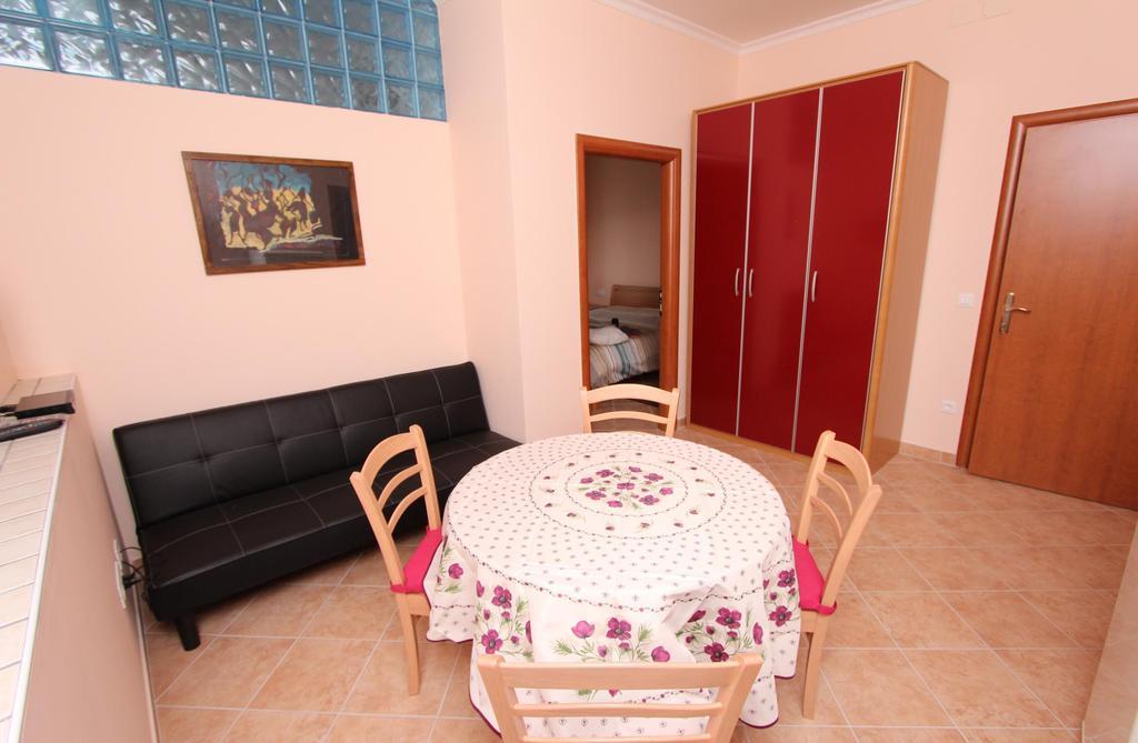 Apartments Casa Menis Rovinj Ruang foto