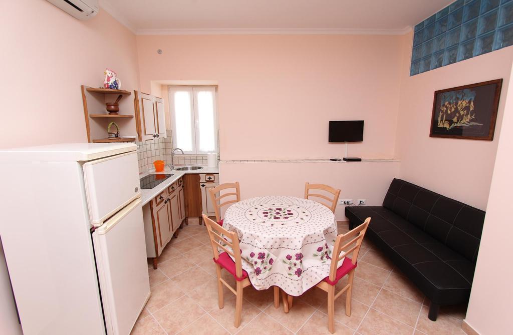 Apartments Casa Menis Rovinj Ruang foto