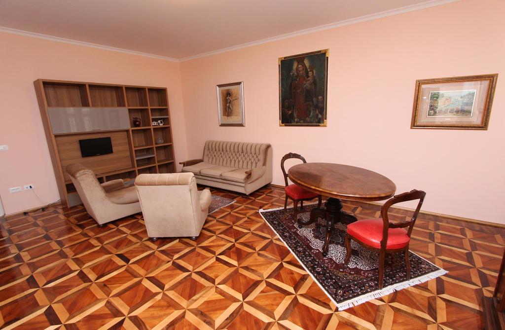 Apartments Casa Menis Rovinj Ruang foto