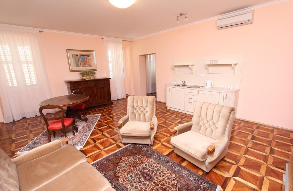 Apartments Casa Menis Rovinj Ruang foto